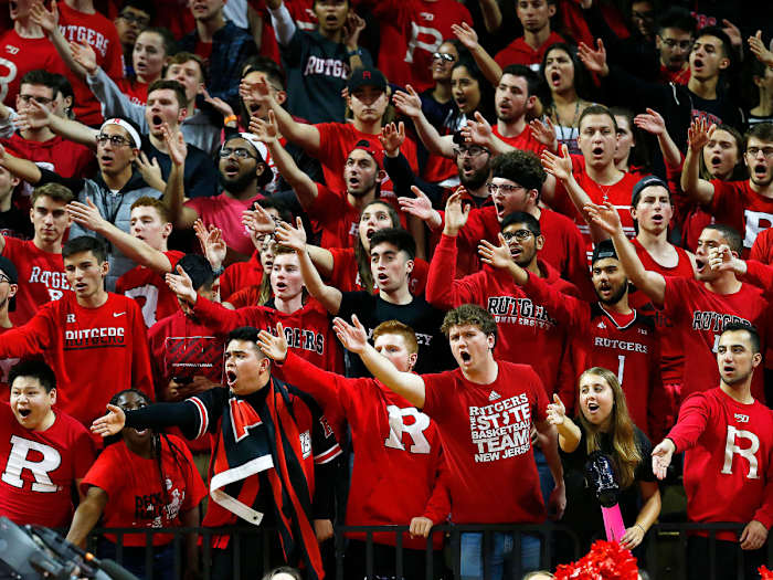 Rutgers basketball fans RAC